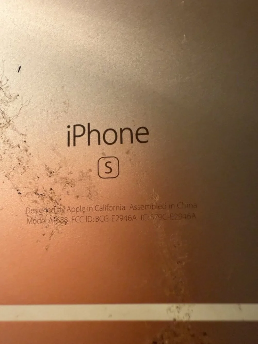 apple iphone 6s plus a1687 & iPhone S 1688 Parts  Or Repair Only